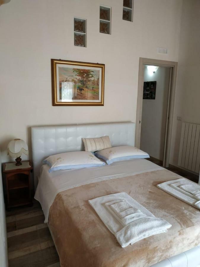 B&B Tra I Mari Del Salento Λέτσε Εξωτερικό φωτογραφία